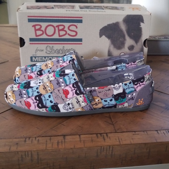 🆕️ Scratch Party Bob's Skechers - Picture 5 of 7